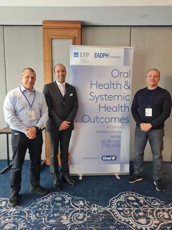 EFP officials and Oral B representative