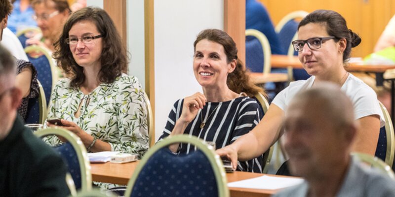 Czech perio society meeting covers range of oral-health topics