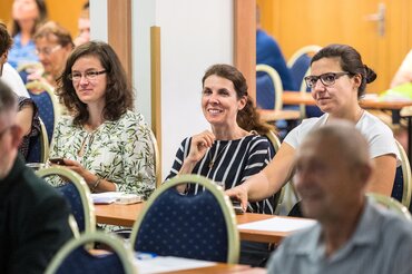 Czech perio society meeting covers range of oral-health topics