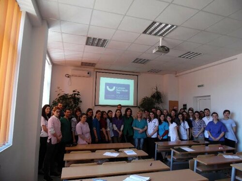 Romania: University lecture on links with systemic diseases