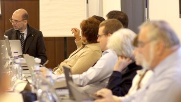 Patient management is key to preventing periodontal disease, concludes EWP Working Group 1