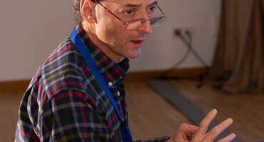 Iain Chapple receives UK honour for services to oral and dental health