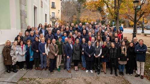 Group photo of EFP Perio Workshop 2025 participants