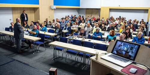 Czech perio days explores failures in periodontology, compromised teeth and implants, and other key topics