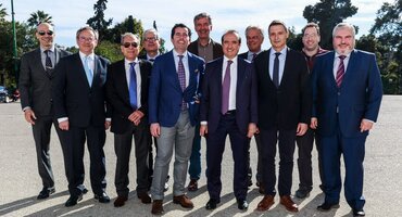 Expert speakers covered wide range of topics at Hellenic perio society symposium