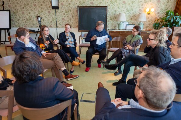 Group sessions ensured better collaboration Group sessions ensured better collaboration