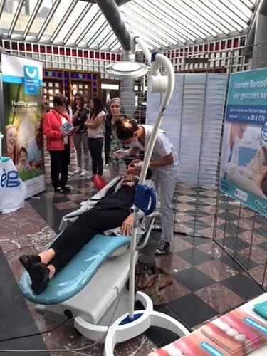 Belgium: periodontal screenings and media campaign