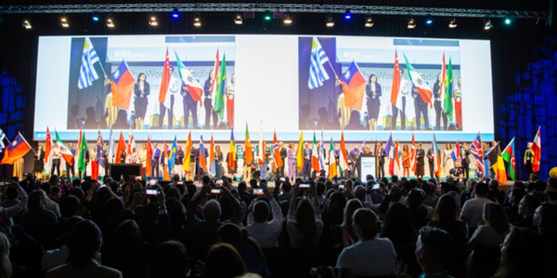 EFP celebrates success of EuroPerio10, the ‘Olympic Games’ of dental congresses