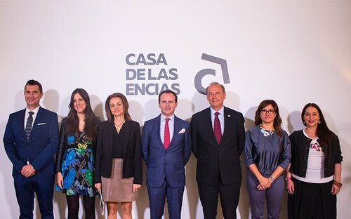 Spain: Launch of report on smoking cessation and oral health