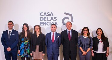 Spain: Launch of report on smoking cessation and oral health