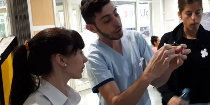 Gum Health Day 2019: Argentina – stands at universities and self-testing