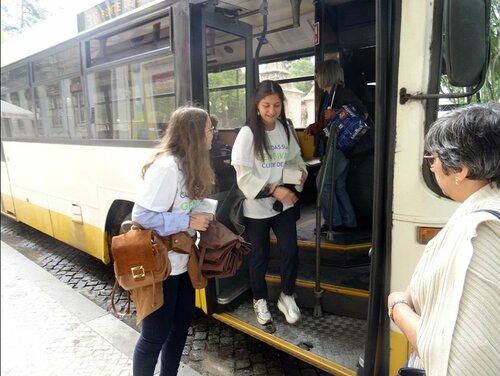 Portugal: Students hand out information in three cities