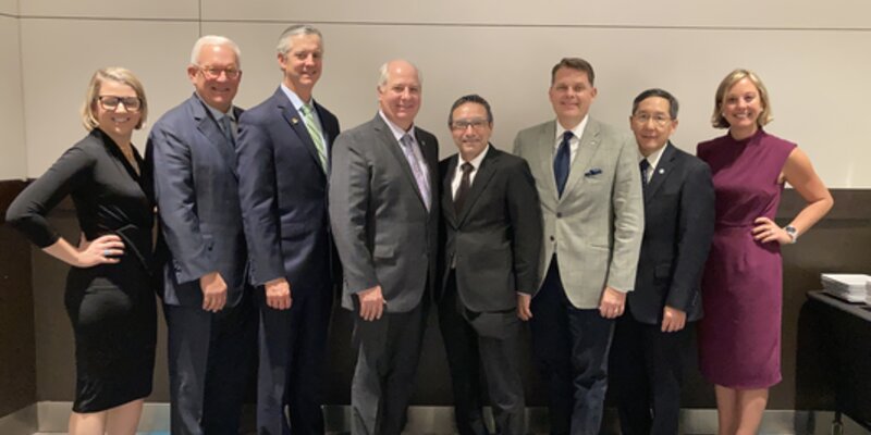 EFP president visits annual meeting of American Academy of Periodontology